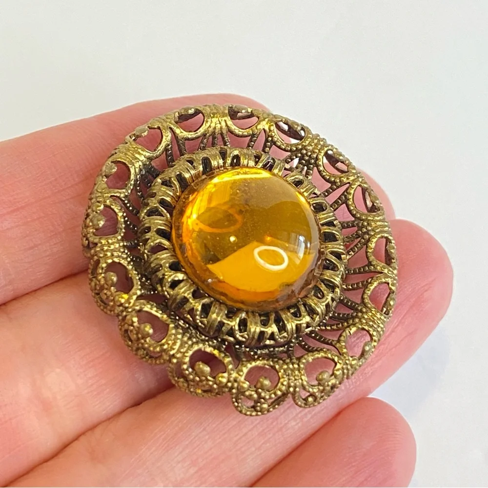 Vintage Amber Glass Brooch Ornate‎ Brass Filigree Setting Victorian Style